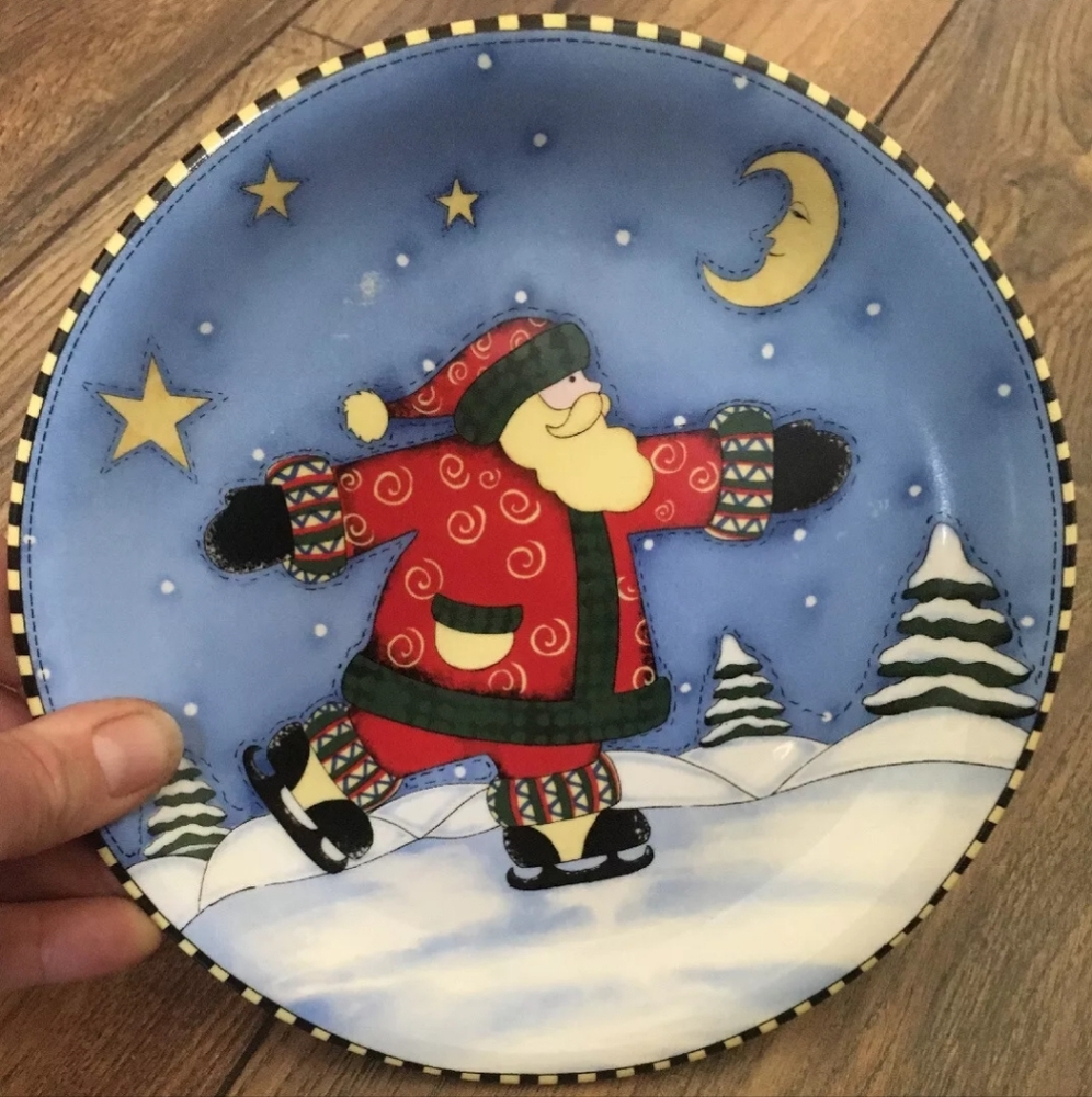Oxford Elite 8"  Christmas plates set of 4 Brand New
